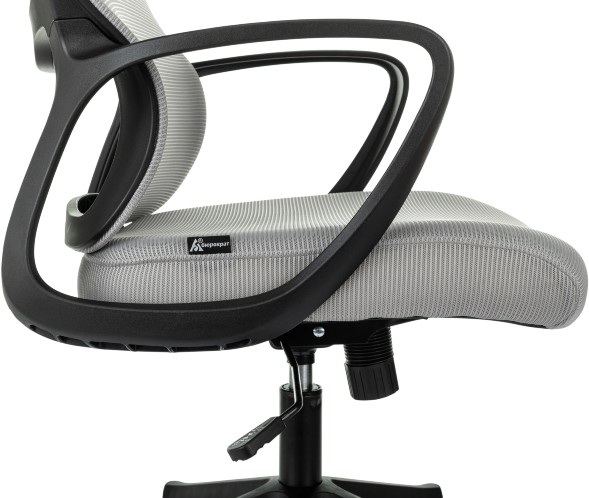 Кресло руководителя Бюрократ Wise